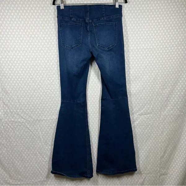 Free People We The Free‎ Dark Wash Penny Pull On Flare Boho Jeans - Image 5