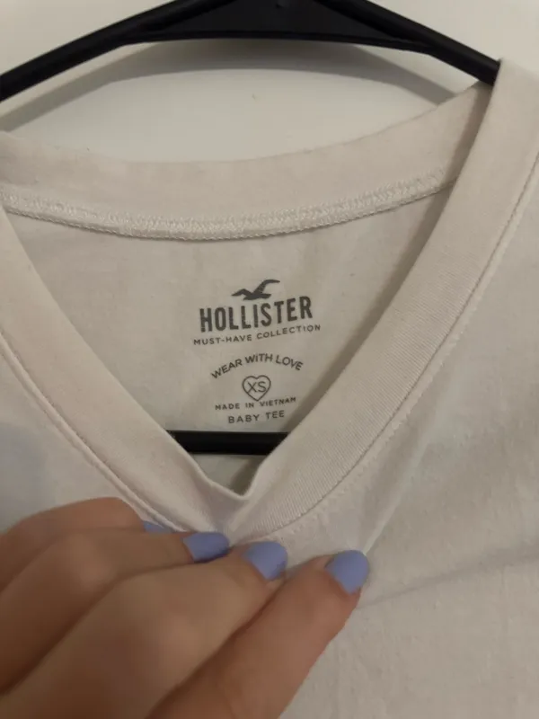 White Hollister Top - Image 3