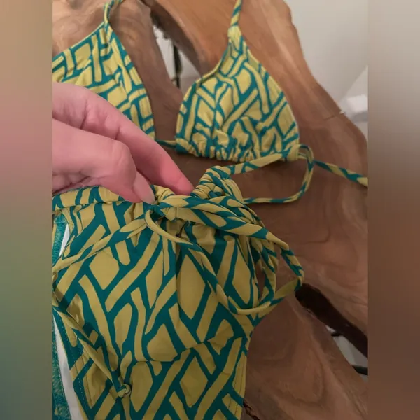 NWOT MISSGUIDED SWIMMING SUIT BIKINI S - Image 5