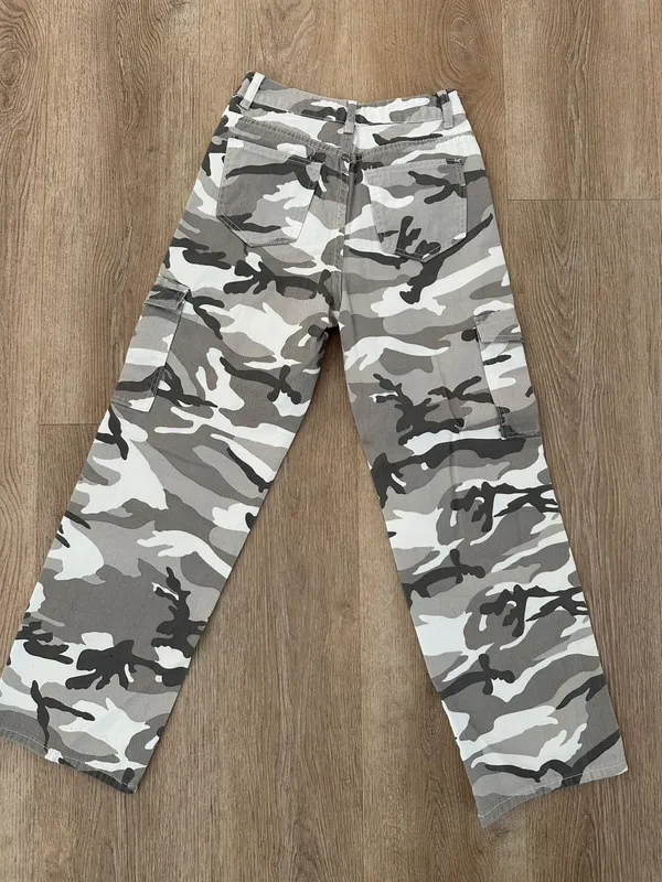 Camo Cargo Pants Size XS - Image 3