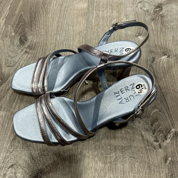 Naturalizer Galaxy Blue Silver Women's Strappy Heels Size 6.5 - Image 3