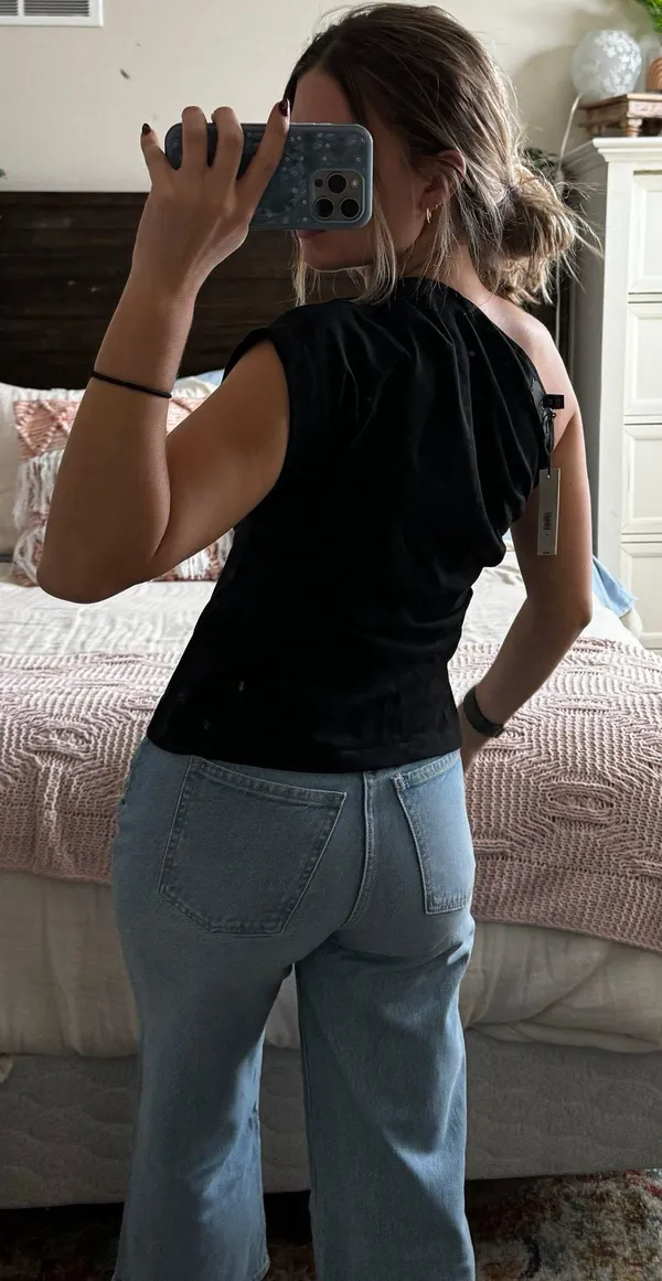 Banana Republic Black One Shoulder Top - Image 3