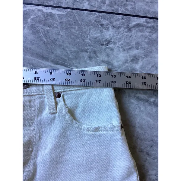 Levis 501 Original High Rise White Denim Cut Off Shorts 56327-0248 Womens W24 - Image 3