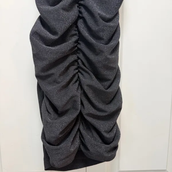 🖤 ✨ Sparkly Black Ruched Mini Bodycon Dress | Size S ✨🖤🎀 - Image 12