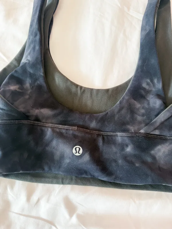 Lululemon Diamond Dye / Graphite Grey Align Reversible Light Support Size 4 - Image 5