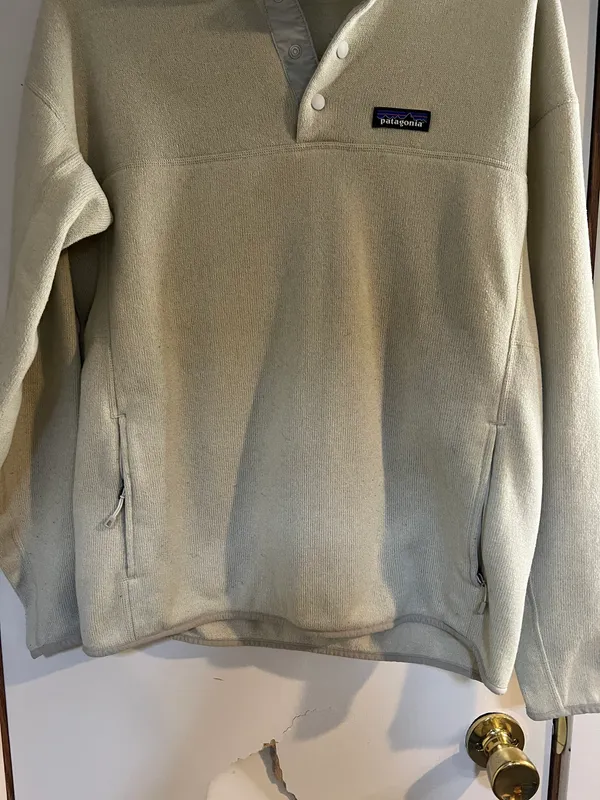 Patagonia Sweatshirt - Image 4