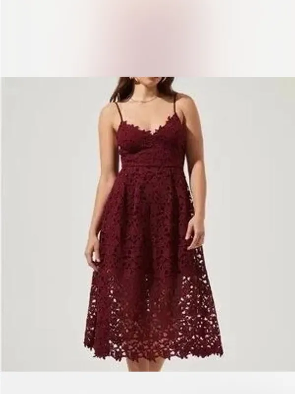 Astr the Label Lace A Line Burgundy Midi Dress Large - Image 3