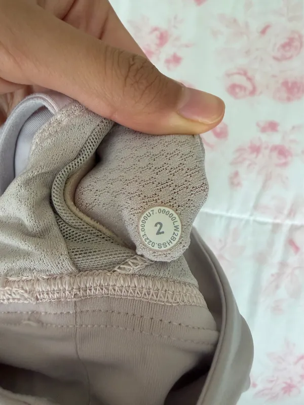 Lululemon Sports Bra 2 - Image 3
