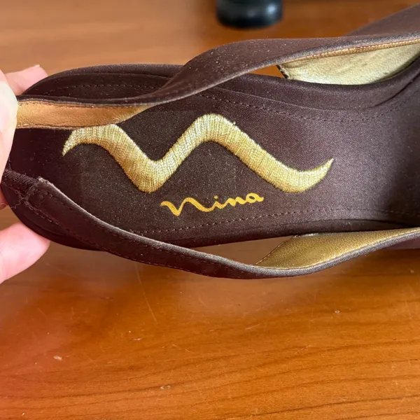 Nina Brown Satin‎ Peep Toe Slingback Heels Bow Rhinestone Stiletto Size 7.5M - Image 5