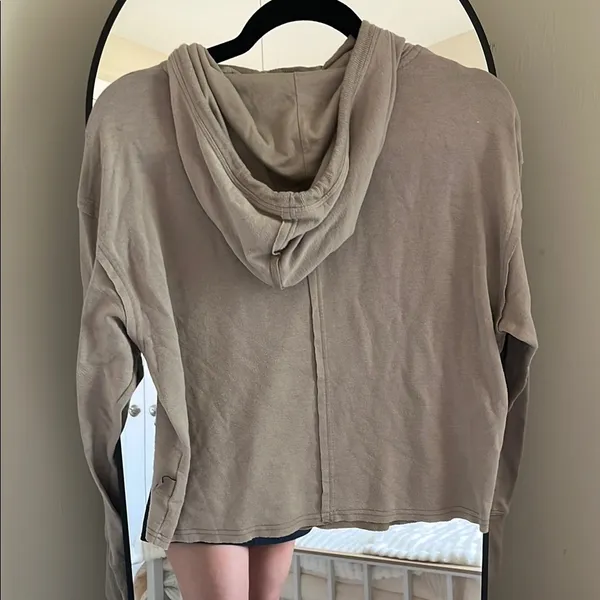 Joylab tan long sleeve - Image 6