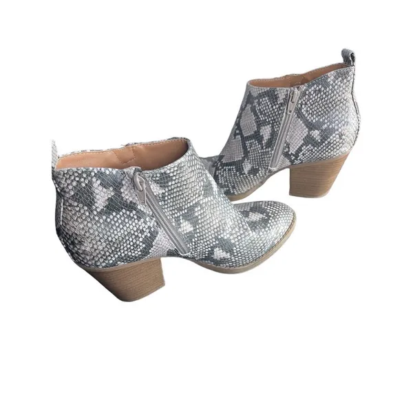 Universal Threads Stylish Snake Print Ankle Boots Western Chunky Heel Zipper Booties‎ S-52 - Image 5