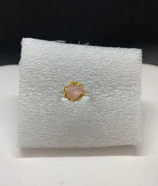 Pink Quartz stainless steel ring with chain - size 6.25 - Image 3