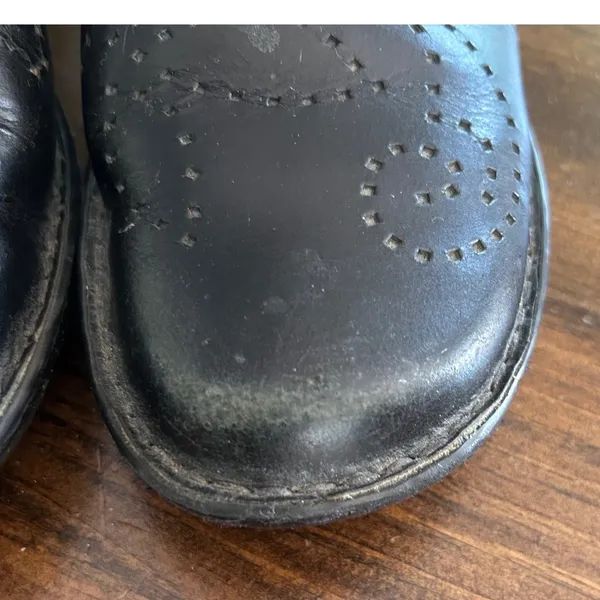 Clarks Artisan Leather Mules Women 7.5 Black Good Perforated Swirl Slides Casual - Image 2