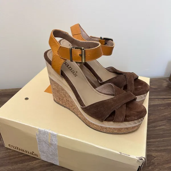 Cubanas Brown and Tan‎ Wedge Sandals heels size 38 - Image 4