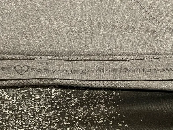 Womens sz4 lululemon Swiftly Tech Long Sleeve crew neck shirt-gray. - Image 11