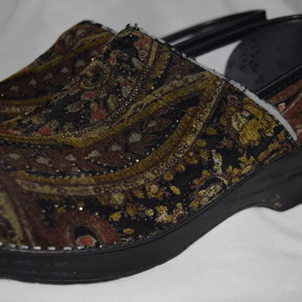 Danskin Clogs, Paisley, Size 39 - Image 8