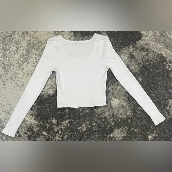 Fabletics Daily white ribbed long-sleeve square-neck crop top Size XL - Image 2