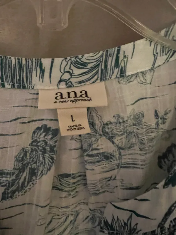 A New Approach sleeveless linen, white, and green shirt - Image 2