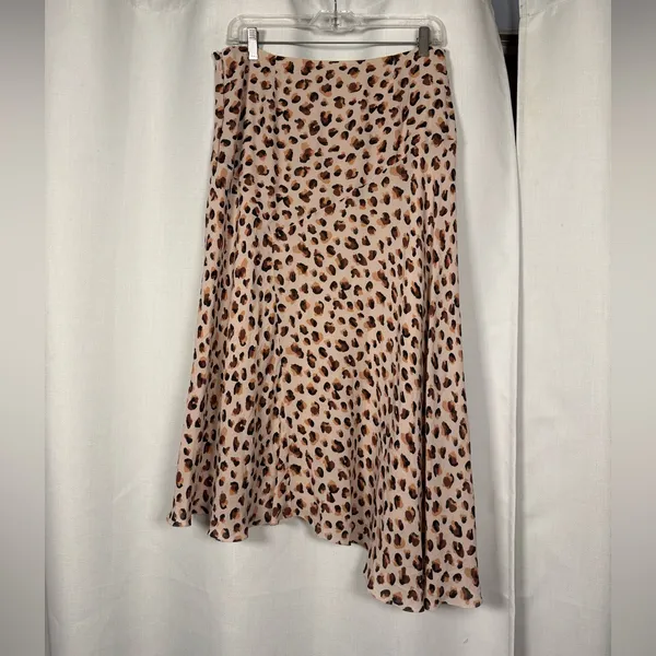 Theory Asymmetric Leopard Tan and Black Silk Midi Skirt Size 10 - Image 4