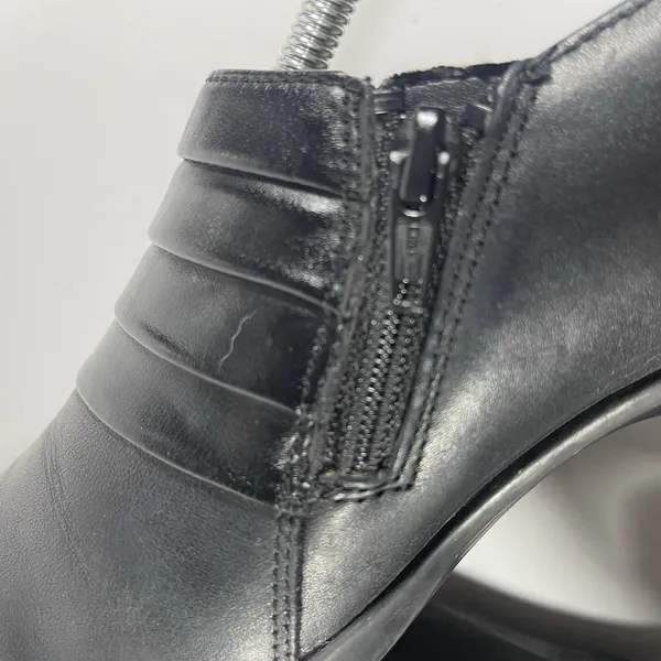 Clarks Collection Black Leather Zip Ankle Booties – Women’s Size 8 M - Image 7