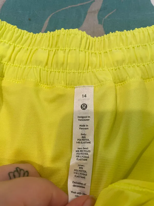 Lululemon Hotty Hot Shorts - Image 3