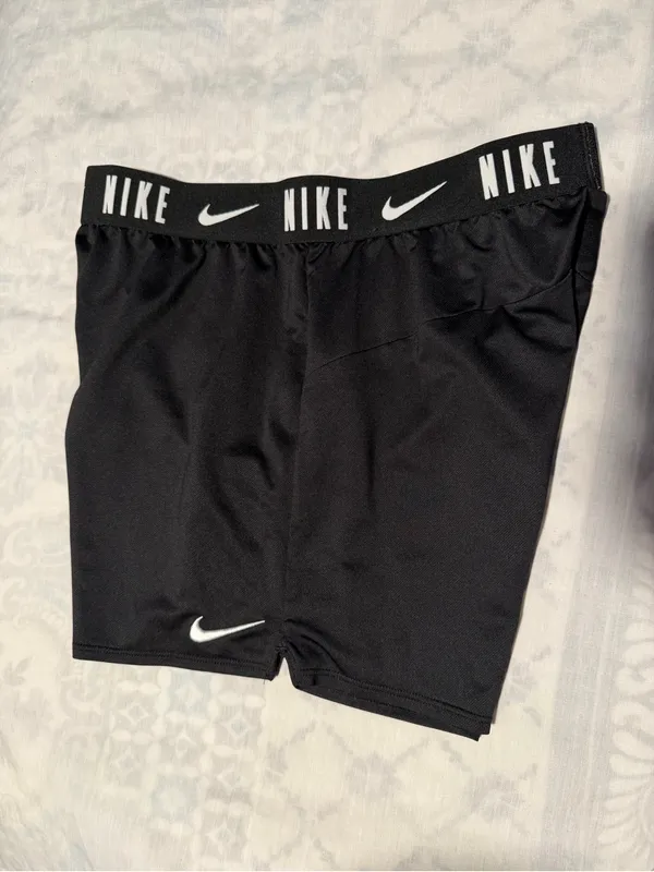 Nike Black Women's Athletic Shorts with Branded Waistband size XL - Image 8
