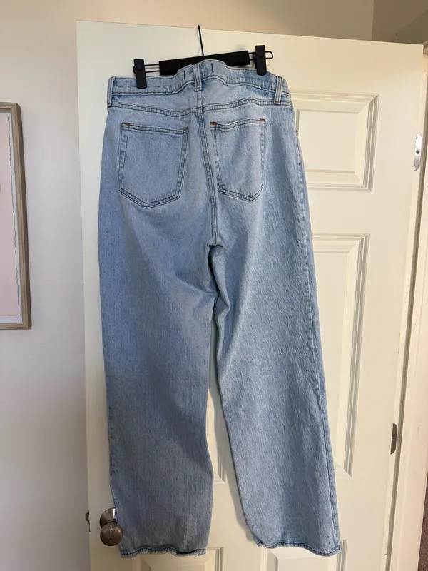 Abercrombie Low Rise Baggy Jeans Long - Image 2