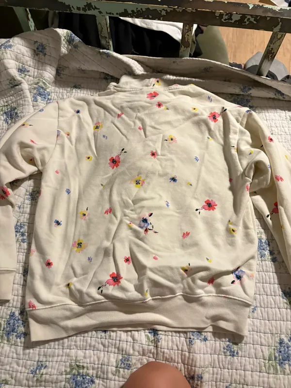 Floral Gap Sweatshirt - Image 2