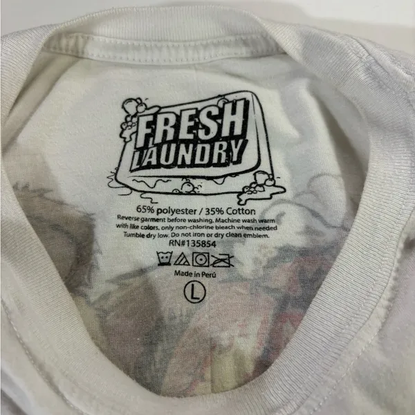 Fresh Laundry White Graphic Tee Size L - Image 7