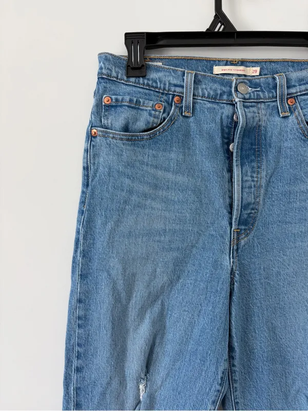 Levi’s Premium Denim Ribcage Straight Ankle Medium Wash Blue Distressed Jeans 29 - Image 2