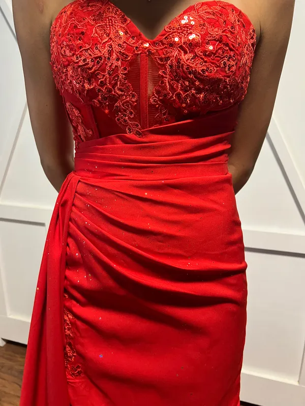 Red prom dress - Image 3