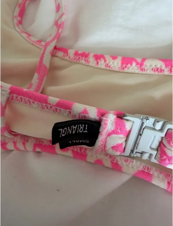 triangl swimwear Hot Pink Leopard Print Bikini - Image 3