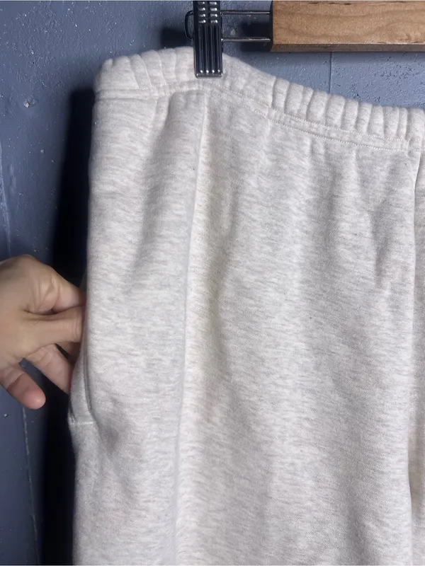 SKIMS Jogger in Oatmeal Heather in size XL - Image 4