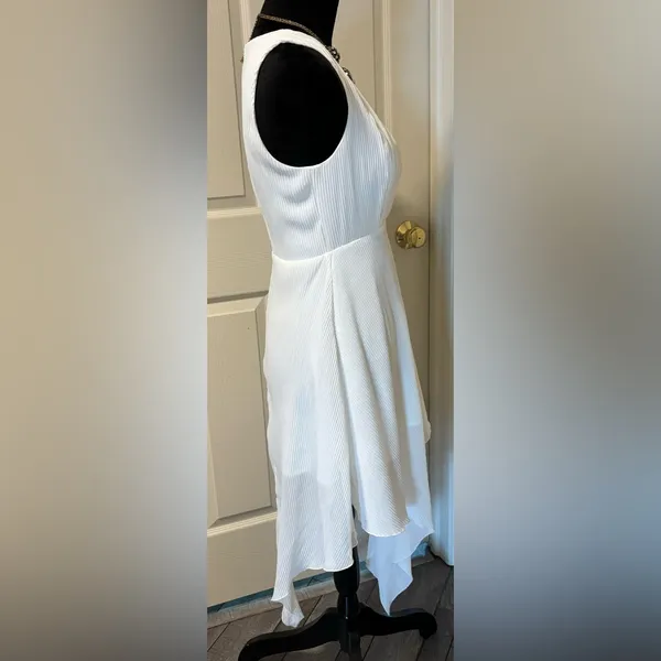 NBD Lexi Midi Dress with Plunge Neckline - Image 4