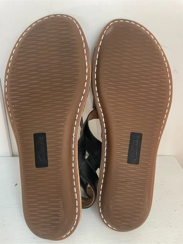Clarks Black Leather Crisscross Slingback Sandals - Image 5