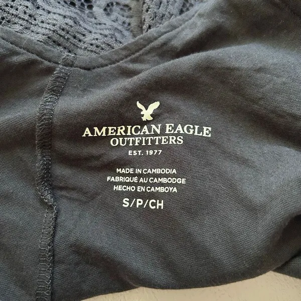 American Eagle Black Lace Handkerchief Cami Top Size S Boho - Image 3