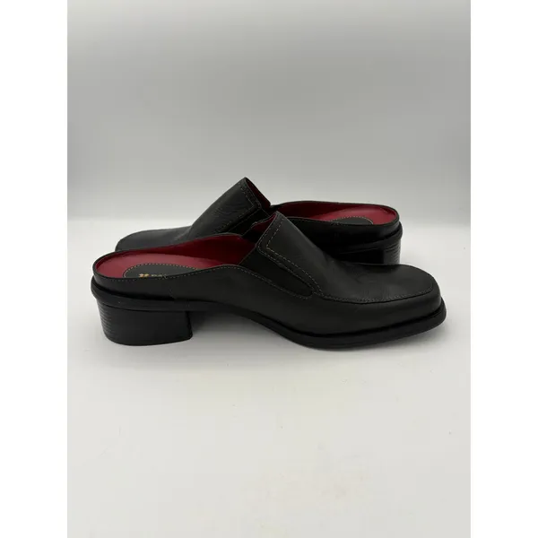 Women’s Naturalizer Size 8 Black Leather Heeled Loafers - Image 5