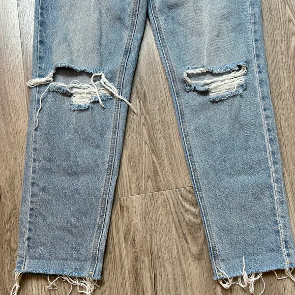 PacSun Light Blue Ultra High Waisted Slim Fit Mom Jeans Size 26 - Image 8