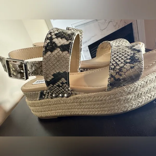 Steve Madden Fifer Snake Animal Print Espadrille Wedge Sandals - Image 5