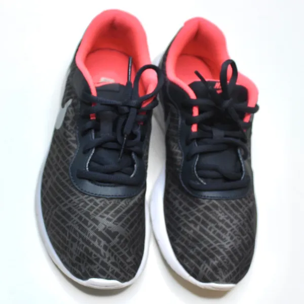 Nike | Pink/Grey Tanjun Print Athletic Running Sneakers - Image 4