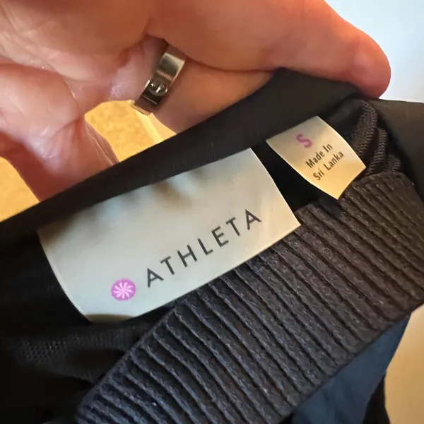 ATHLETA‎ Be bold support tank top NWT SMALL black $69 - Image 8