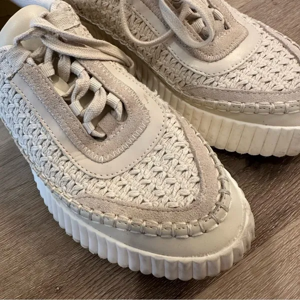 Dolce Vita Dolen Sneakers in Sandstone Knit size 8.5 - Image 16