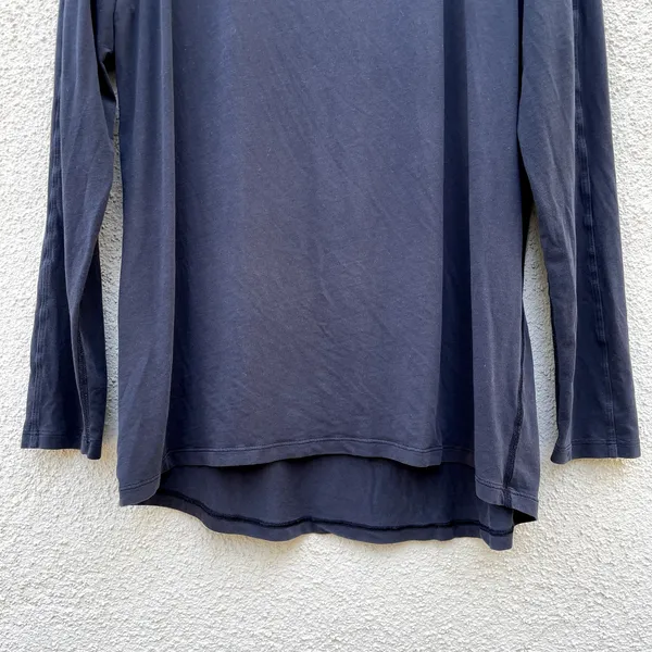 Lululemon Emerald Long Sleeve Tee Charcoal Black Size 12 - Image 3