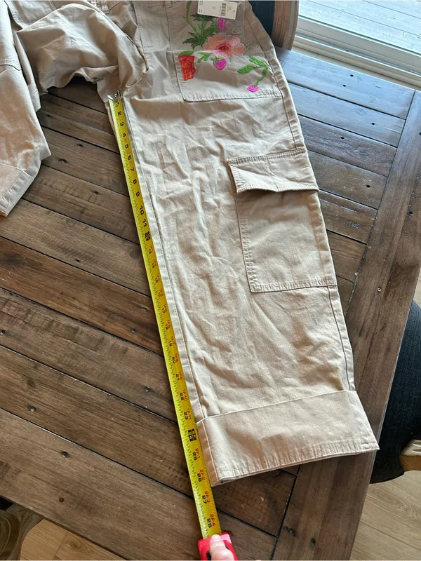 NWT Anthropologie Embroidered Floral Cargo Pants Tan M - Image 13