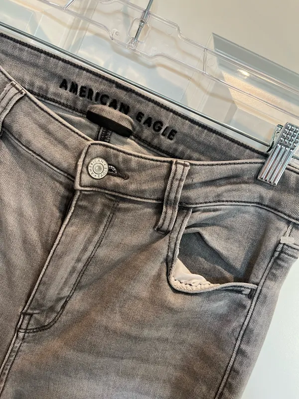 American Eagle Grey Next Level Stretch Hi-Rise Jegging Size 8s - Image 2