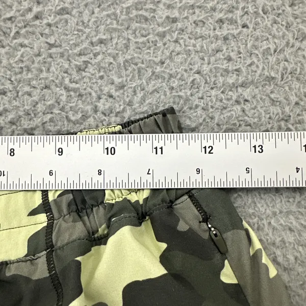 Lululemon Hotty Hot Low Rise Shorts 4" Heritage 365 Camo Green Athletic Women 6 - Image 7