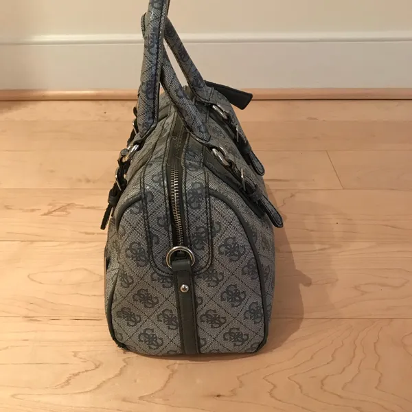 Guess Monogram handbag. One size, canvas - Image 2