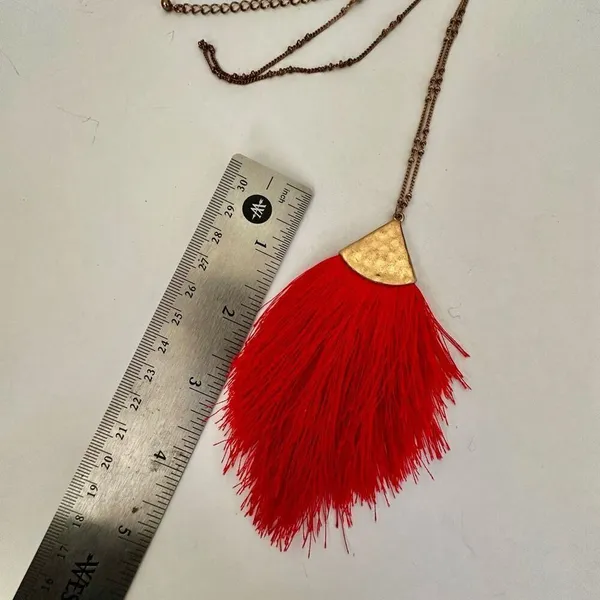 Red thread tassel necklace Red - Image 7