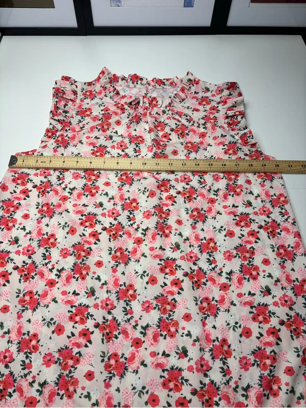 Sleeveless Floral Blouse Pink Coral and White Ruffle Neck Size L NWOT Romantic - Image 3
