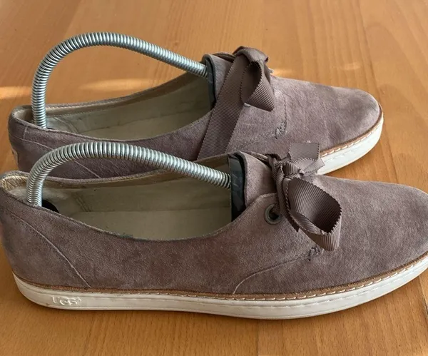 UGG Women's Taupe Flats size 11 - Image 4